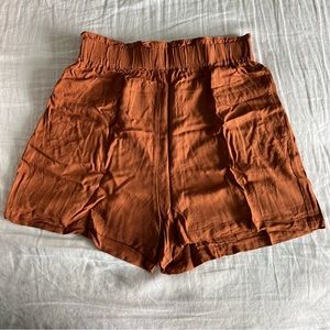 NWOT Emma Knudsen Andie Short - Cinnamon - Size Small